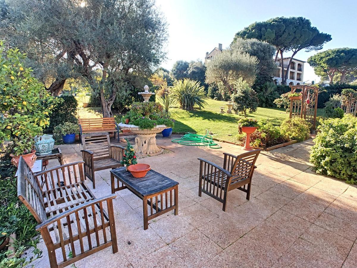 Appartement 2 Pieces Au Coeur Du Cap D'Antibes Exterior photo